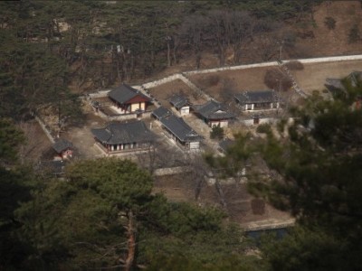 우리나라 최초의 서원을 사액 서원이 되도록 하다