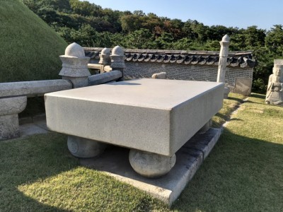 조선 왕릉의 비밀, 혼유석