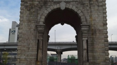 자주 독립의 상징, 독립문과 독립관